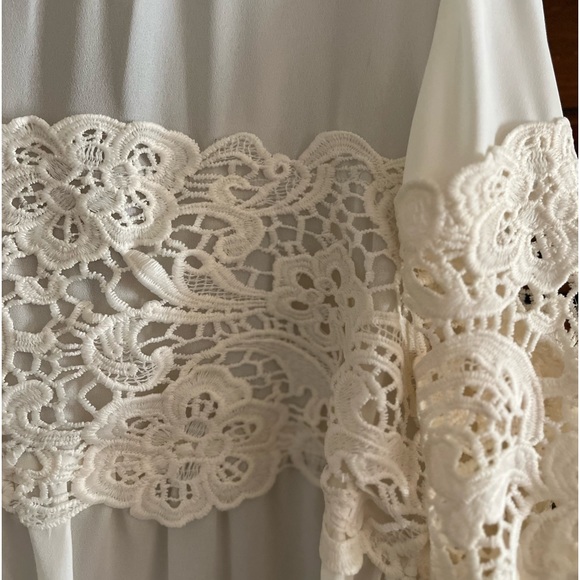 NWT EXPRESS OFF WHITE SHEER & LACE BLOUSE SIZE MEDIUM - Picture 9 of 10